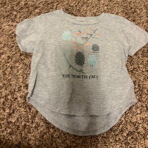 The North Face Crop Top Small 7/8 Gray Short Sleeve Pinecone Branch Graphic